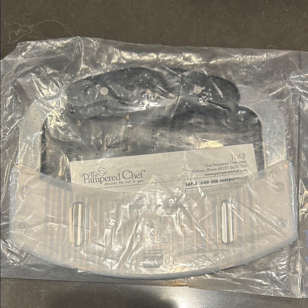 Pampered Chef Crinkle Cutter